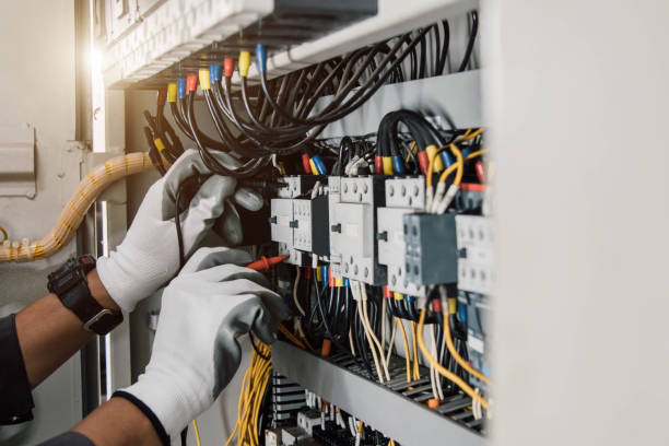 Best Affordable Emergency Electrician  in Crystal Lakes, OH